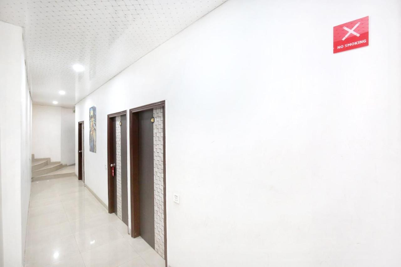 לודהיאנה Oyo 8105 Royale Guest House מראה חיצוני תמונה