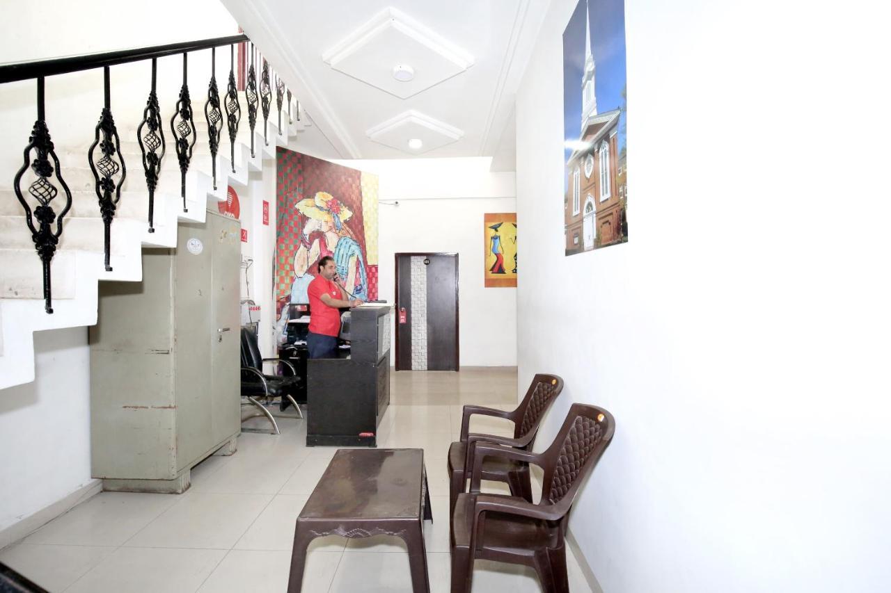לודהיאנה Oyo 8105 Royale Guest House מראה חיצוני תמונה