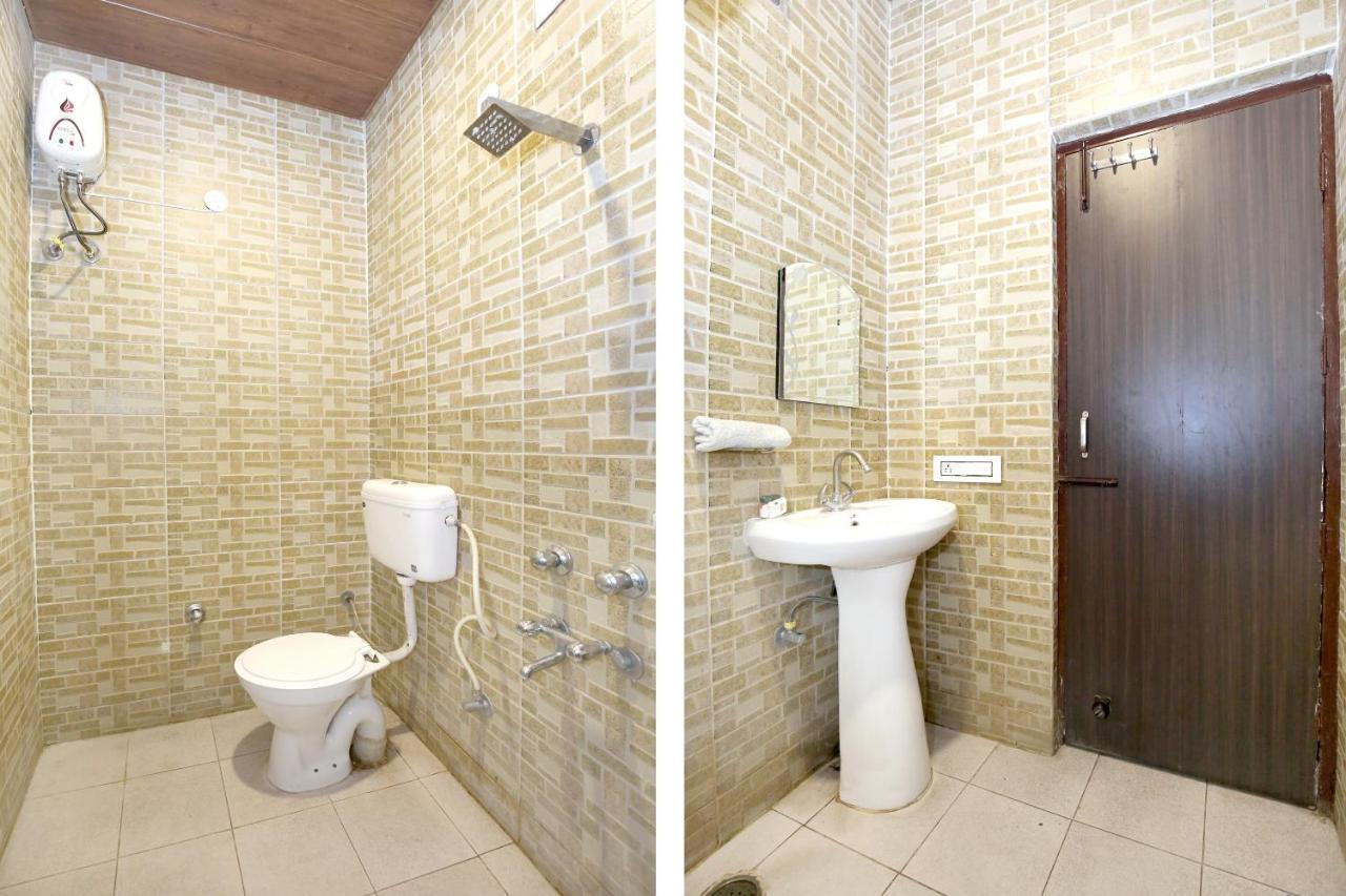 לודהיאנה Oyo 8105 Royale Guest House מראה חיצוני תמונה